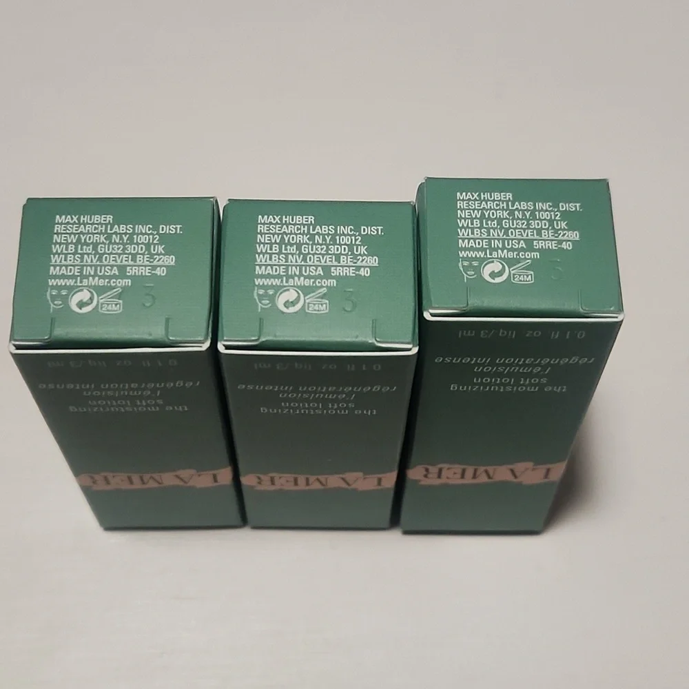La Mer Moisturizing Soft Lotion Trio - Picture 3 of 3